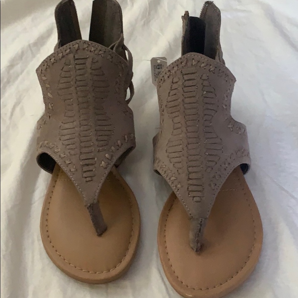 Brand new Adorable sandels